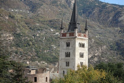 Campanile san Giusto.jpg