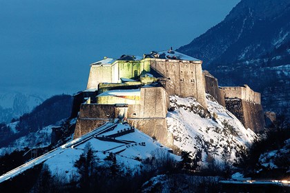 cover exilles1 VALLE DI SUSA: UN TERRITORIO DI CASTELLI E FORTIFICAZIONI - 1