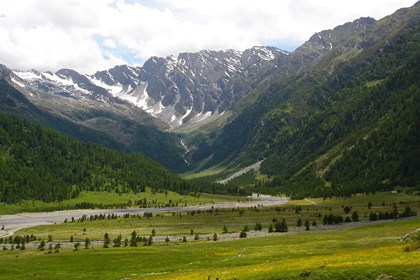 In alta Val Pellice, da Villanova al Rifugio Granero