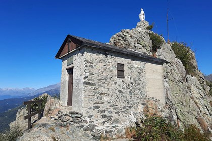 12 chiesa rocca sella e Madonnina.jpeg