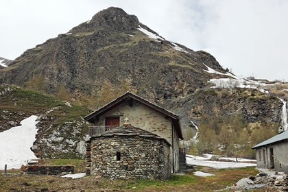 Due escursioni sulla "Strada Reale": da Novalesa a Moncenisio e poi alla piana di San Nicolao