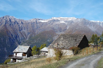 Da Salbertrand a Montagne Seu, sul sentiero del ghiaccio, del Gran Bosco e dei Valdesi