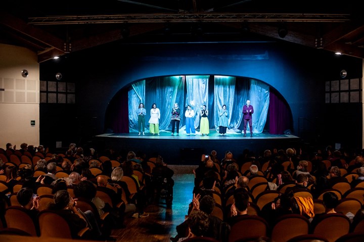 Camaleontika, teatro della comunità