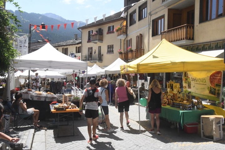 Mercatino di Sant'Ippolito