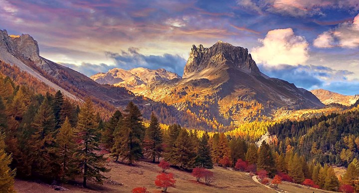 Cover Le Grand Seru, Valle Stretta - Laura Lanci Le 25 foto delle "Alte Valli" più belle del 2022