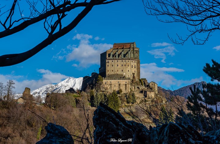 20-02-05 La Sacra incorniciata - Fabio Liguori Il turismo dei Cammini Micaelici e la Sacra di San Michele