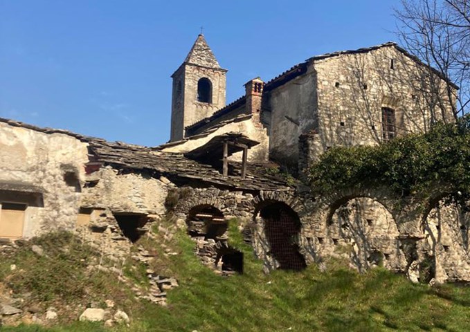 FOTO 1 Banda La Certosa-grangia di Banda ed il trasferimento dei certosini ad Avigliana