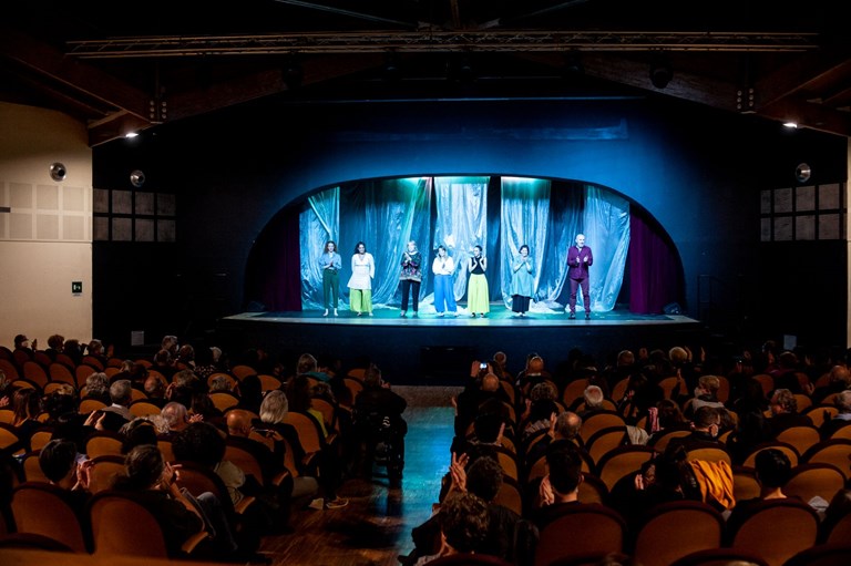 Camaleontika, teatro della comunità