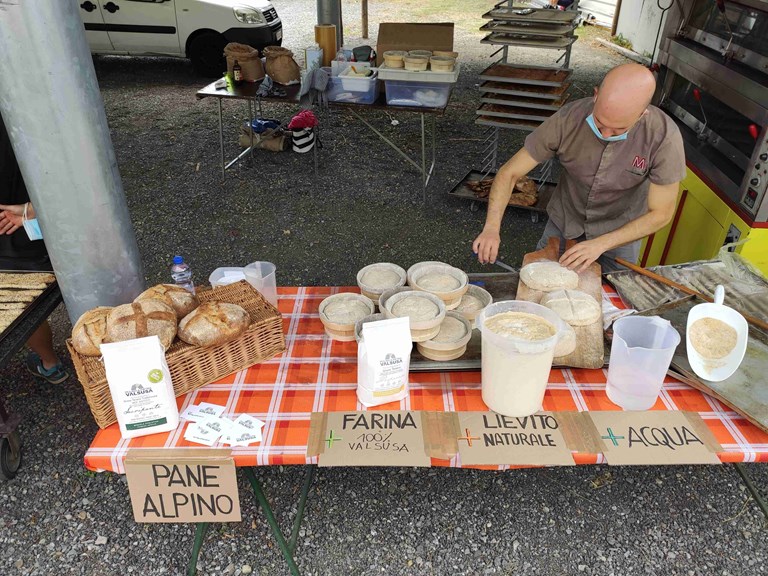 Pane e... acciughe 2026