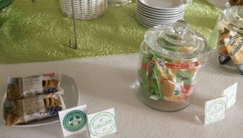 1100 vegan 1100 vegan.jpg