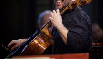 Enrico Dindo  e l'Orchestra da Camera Accademia 