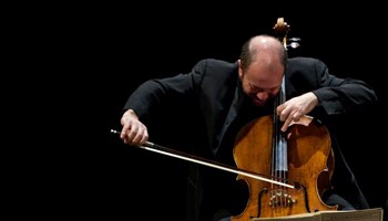 Enrico Dindo  e l'Orchestra da Camera Accademia 